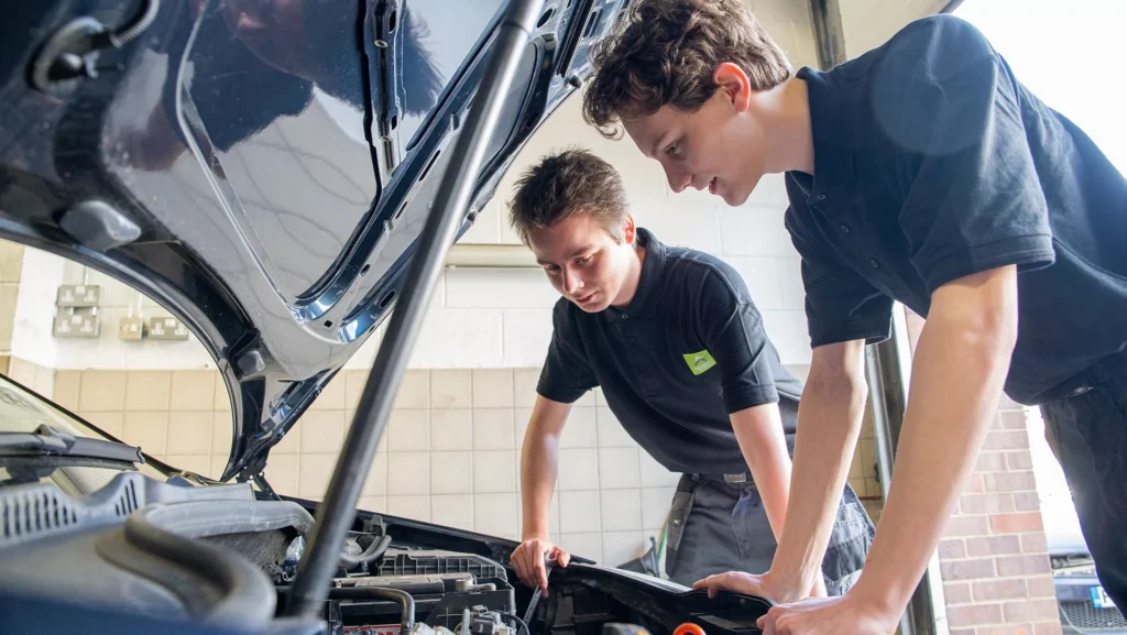 Autotech students garage mechanic